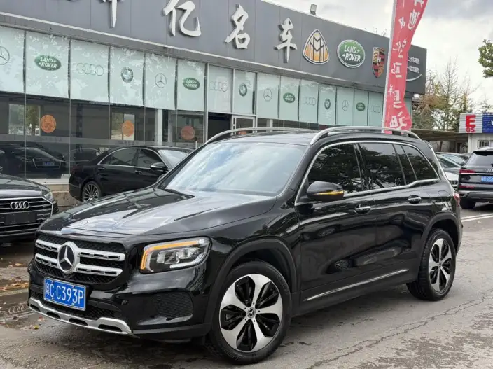 Mercedes-Benz GLB 2023 Model GLB 220 Fashion Model – фото 1