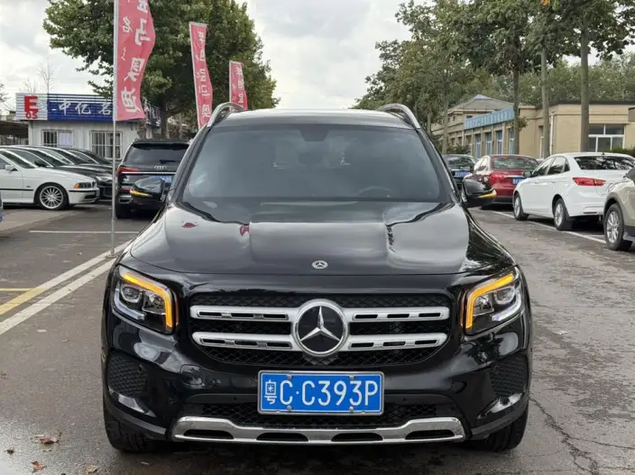 Mercedes-Benz GLB 2023 Model GLB 220 Fashion Model – фото 2