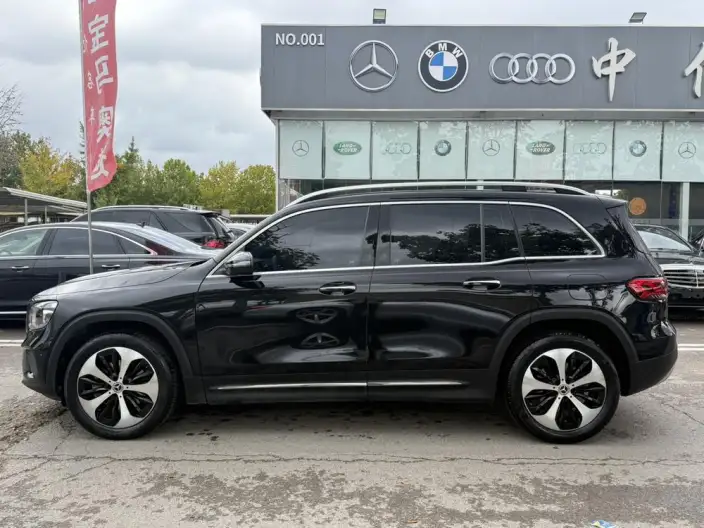 Mercedes-Benz GLB 2023 Model GLB 220 Fashion Model – фото 3