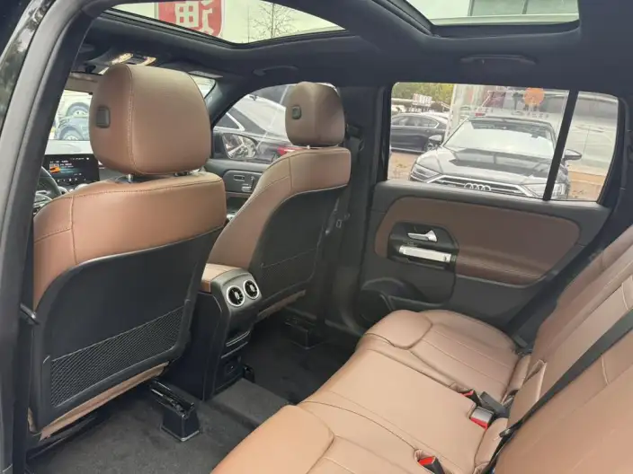 Mercedes-Benz GLB 2023 Model GLB 220 Fashion Model – фото 10