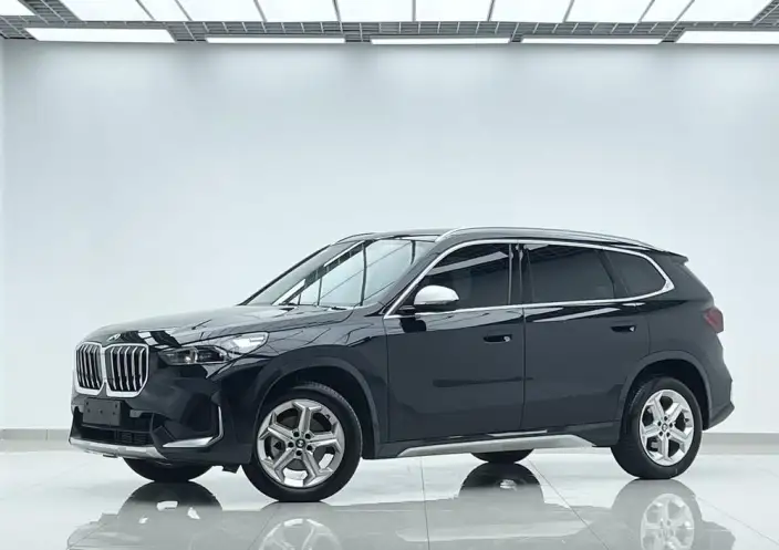 BMW X1 2023 Model sDrive20Li X Design Set – фото 1