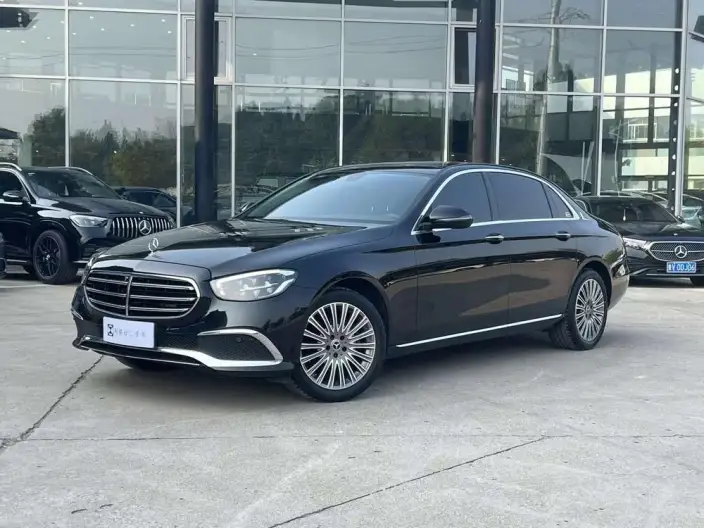 Mercedes-Benz E-Class 2023 Model E 300 L Fashion Model sedan – фото 1