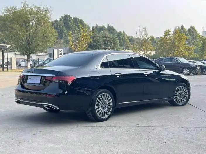 Mercedes-Benz E-Class 2023 Model E 300 L Fashion Model sedan – фото 5