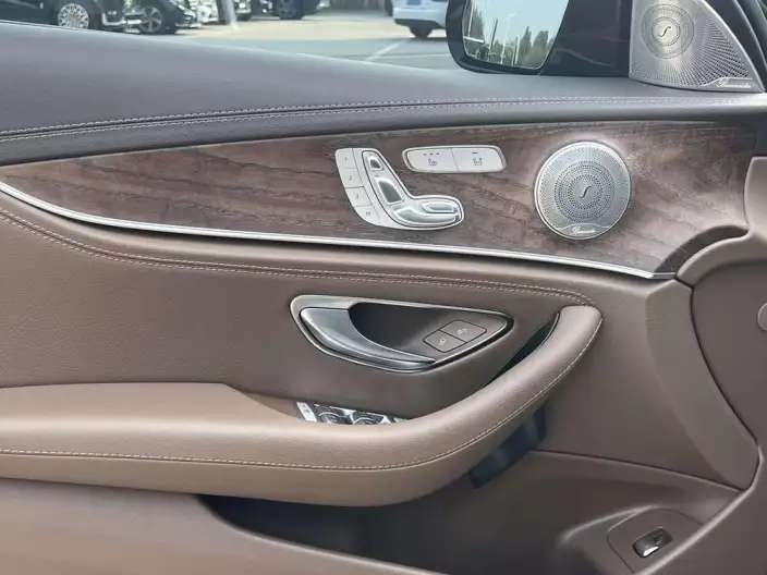 Mercedes-Benz E-Class 2023 Model E 300 L Fashion Model sedan – фото 9