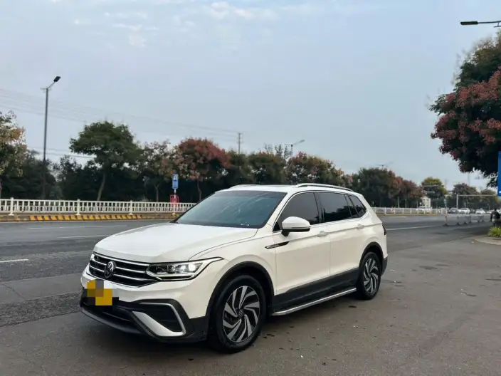 Volkswagen Tiguan L 2021 Model 330TSI Automatic 2WD Smart Edition – фото 1