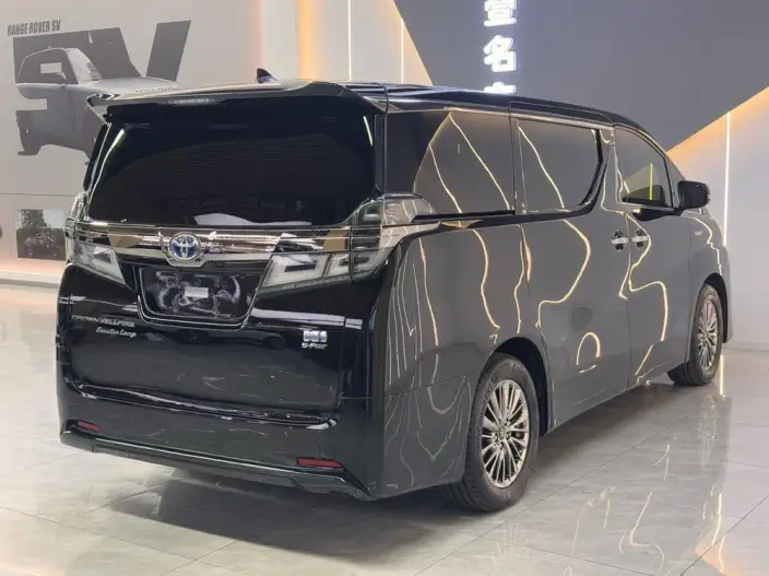 Vellfire 2021 Model Toyota Crown Hybrid 2.5L HV Premium Edition – фото 5