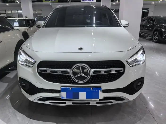 Mercedes-Benz GLA 2022 Model GLA 200 – фото 2