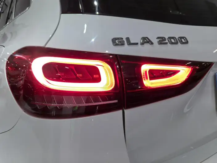 Mercedes-Benz GLA 2022 Model GLA 200 – фото 9