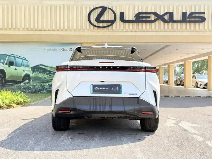 Lexus RZ 2023 Model 450e DIRECT4 Indulgent Edition