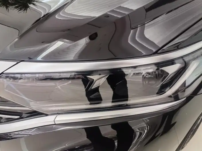 Volkswagen Passat PHEV 2022 Model 430PHEV Hybrid Elite Edition – фото 6