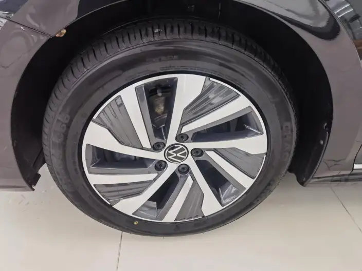 Volkswagen Passat PHEV 2022 Model 430PHEV Hybrid Elite Edition – фото 8