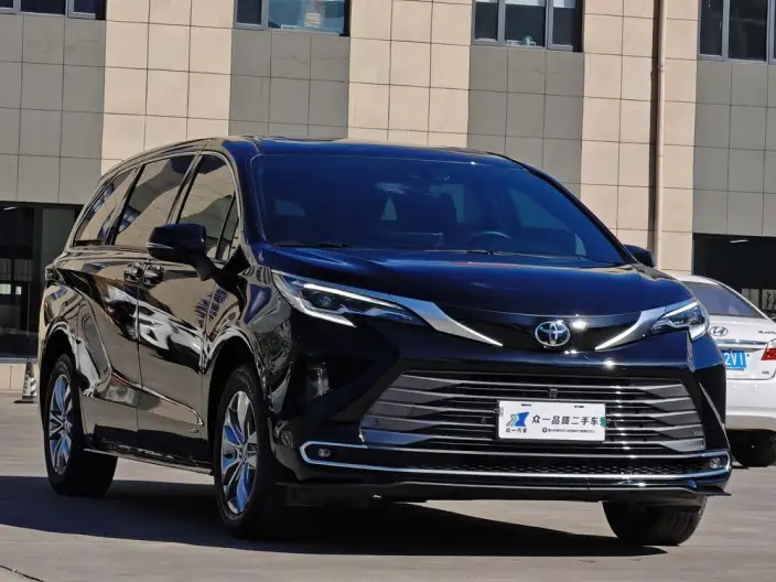 Toyota Sienna 2024 Model Hybrid 2.5L 4WD Premium Edition