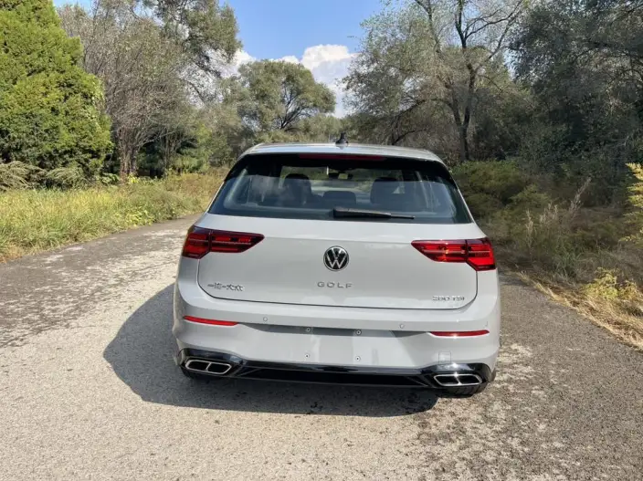 Volkswagen Golf 2023 Model Facelift 280TSI DSG R-Line Lite – фото 6