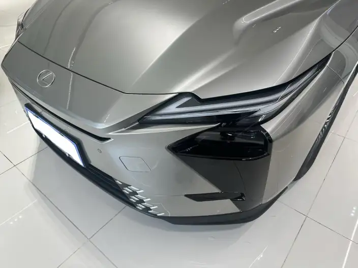 Lexus ES 2026 Model 300h – фото 7