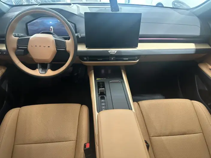 Lexus ES 2026 Model 300h – фото 9