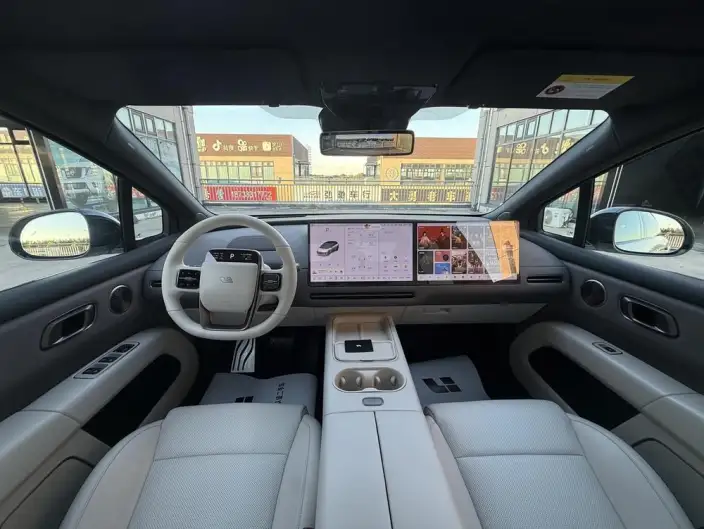 Li Auto i6 2025 Model 4WD Standard Edition – фото 8