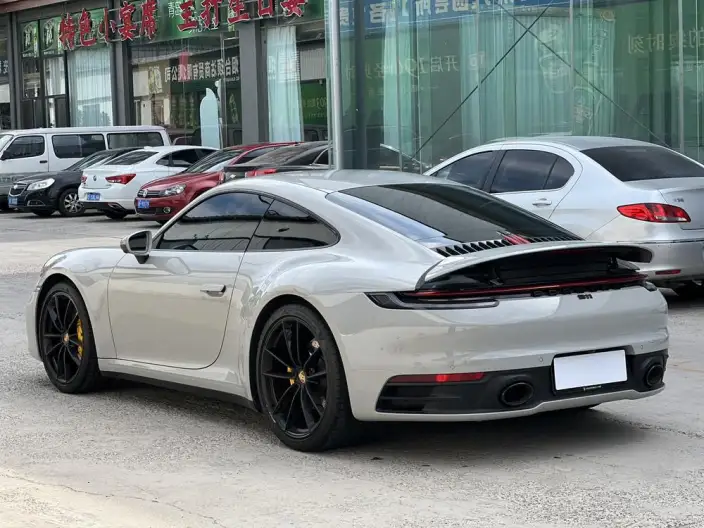 PORSCHE 911 2023 Model Carrera 3.0T