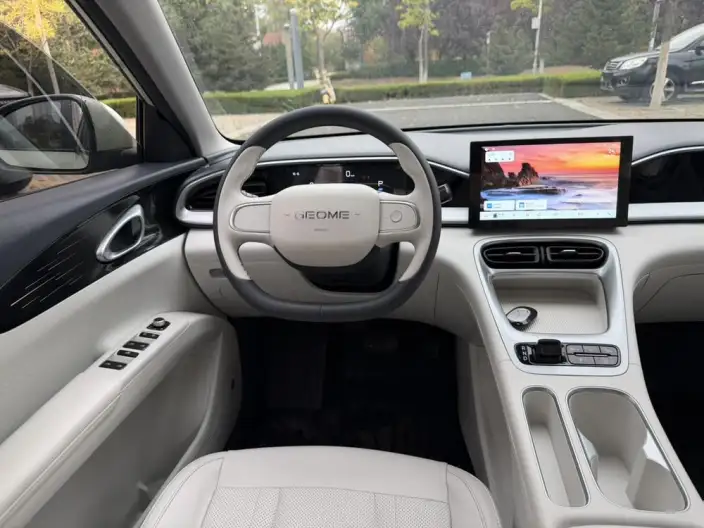 Geely Galaxy StarWish 2025 Model 310km Youth Edition – фото 10