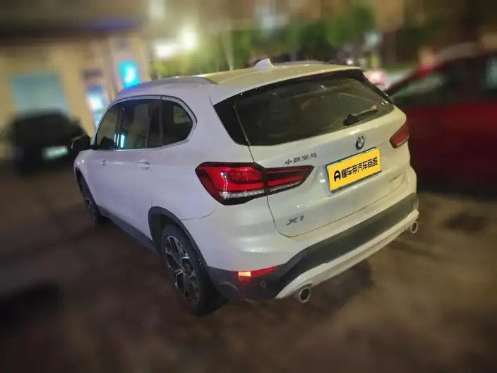 BMW X1 2022 Model sDrive25Li Leading Model – фото 4