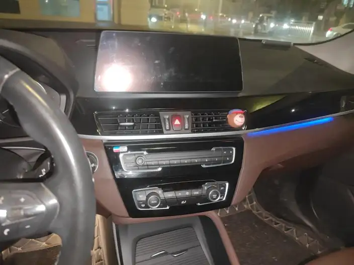 BMW X1 2022 Model sDrive25Li Leading Model – фото 8