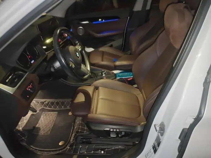 BMW X1 2022 Model sDrive25Li Leading Model – фото 10