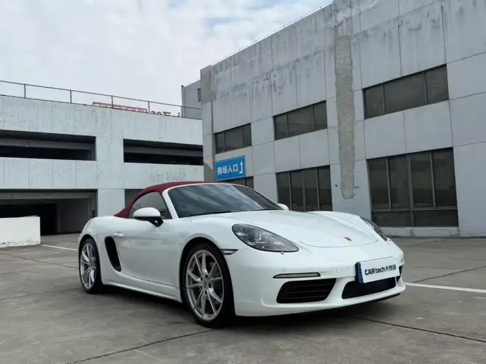 Porsche 718 2023 Model Boxster 2.0T