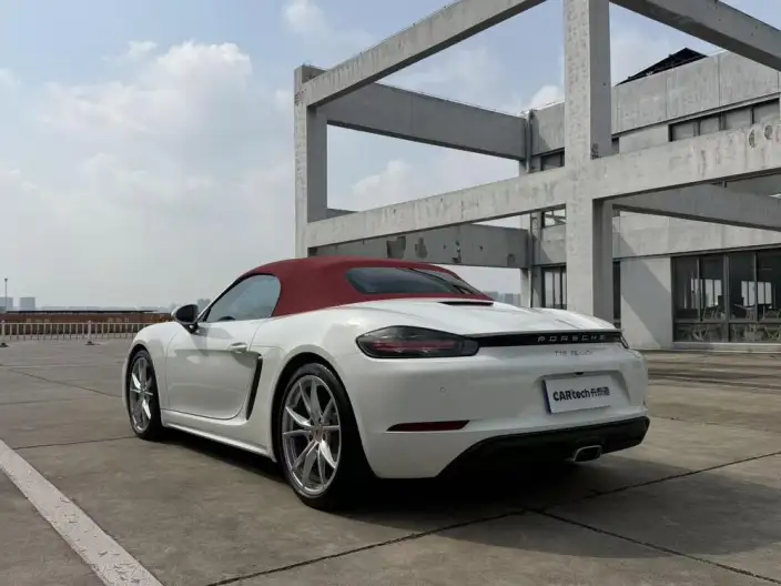 Porsche 718 2023 Model Boxster 2.0T