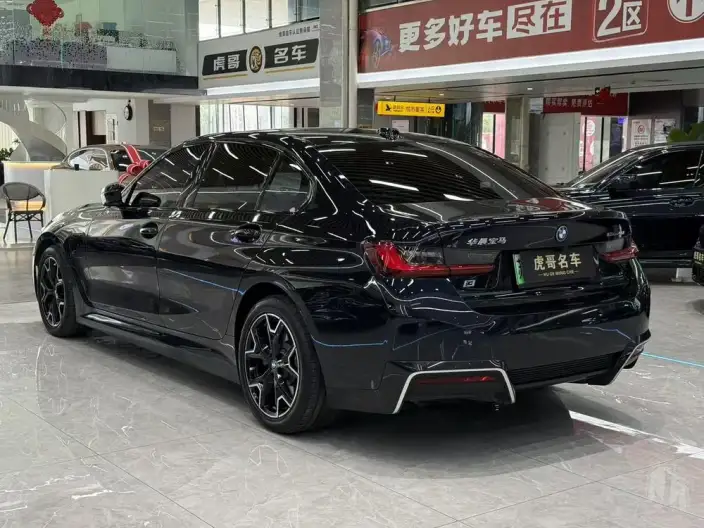 BMW i3 2023 Model Facelift eDrive40L Night Set – фото 4