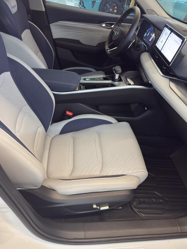 Geely Xingrui 2023 2.0T Premium – фото 17