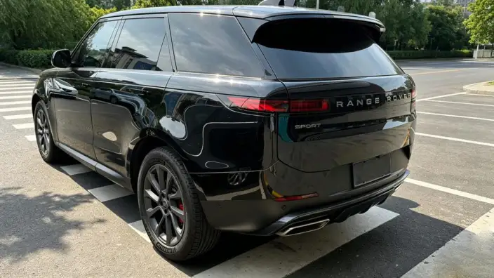 Range Rover Sport 2023 Model 3.0 L6 S