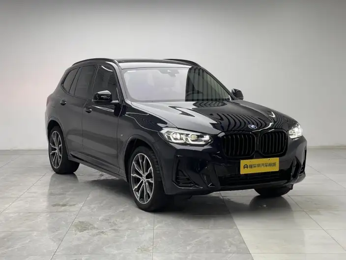 BMW X3 2023 Model xDrive30i Leading Model M Night Set – фото 3
