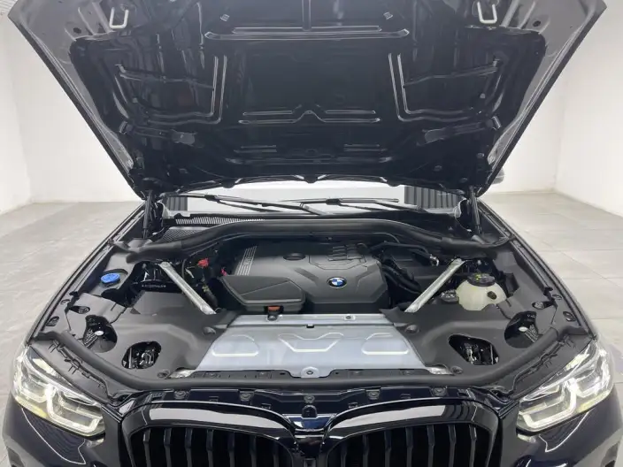 BMW X3 2023 Model xDrive30i Leading Model M Night Set – фото 10