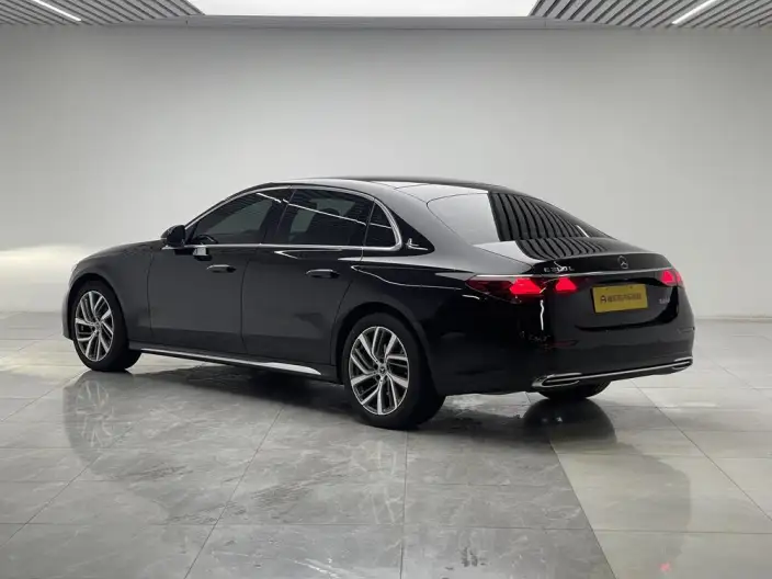 Mercedes-Benz E-Class 2024 Model E 300 L Fashion Model sedan – фото 5