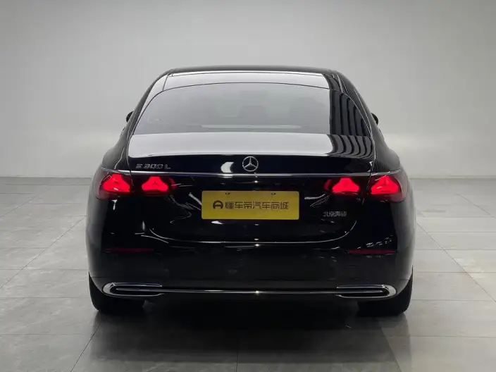 Mercedes-Benz E-Class 2024 Model E 300 L Fashion Model sedan – фото 6