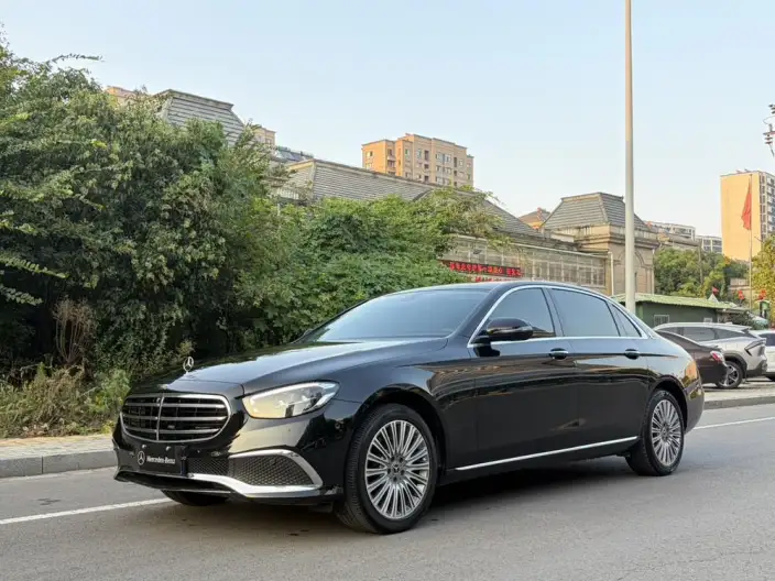 Mercedes-Benz E-Class 2023 Model Facelift E 300 L Luxury Model sedan – фото 1