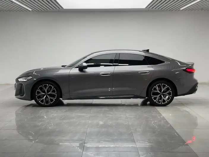 Audi A5 L Sportback 2026 Model 2.0TFSI 150kW Luxury Model – фото 4
