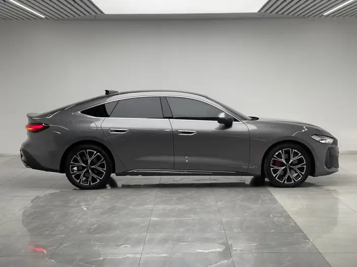 Audi A5 L Sportback 2026 Model 2.0TFSI 150kW Luxury Model – фото 8
