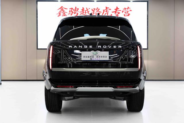 Range Rover 2024 3.0 L6 400PS Centurion Plus – фото 4