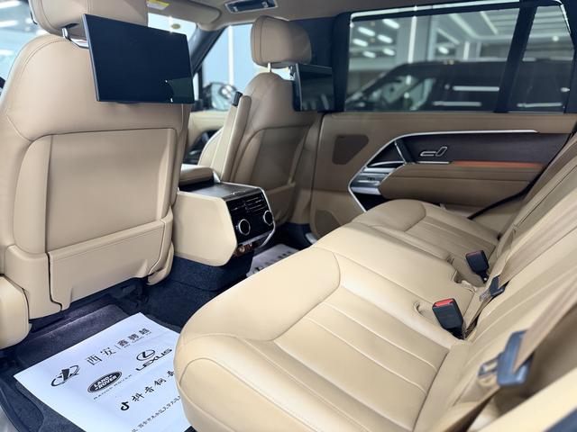 Range Rover 2024 3.0 L6 400PS Centurion Plus – фото 10