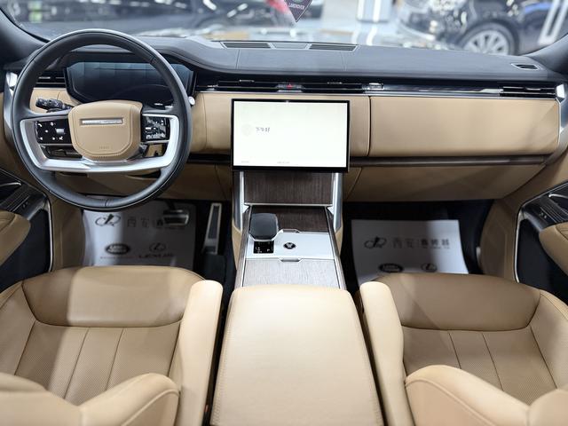 Range Rover 2024 3.0 L6 400PS Centurion Plus – фото 11