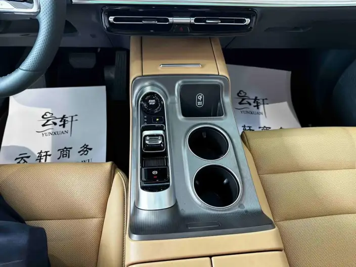 GAC Trumpchi E8 PHEV 2024 Model 2.0ATK 150km MAX Edition – фото 7