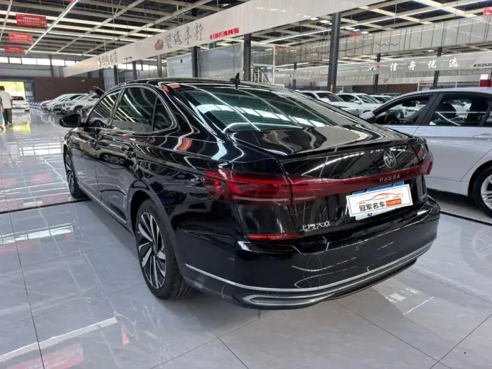 Volkswagen Passat 2022 Model 330TSI Elite Edition – фото 4