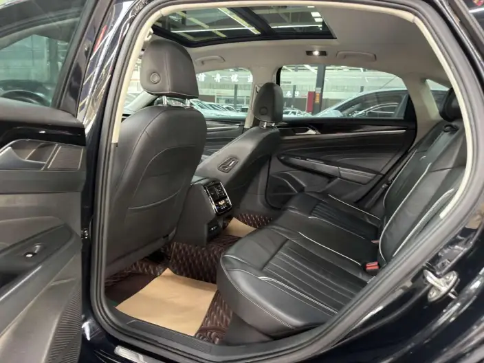 Volkswagen Passat 2022 Model 330TSI Elite Edition – фото 9