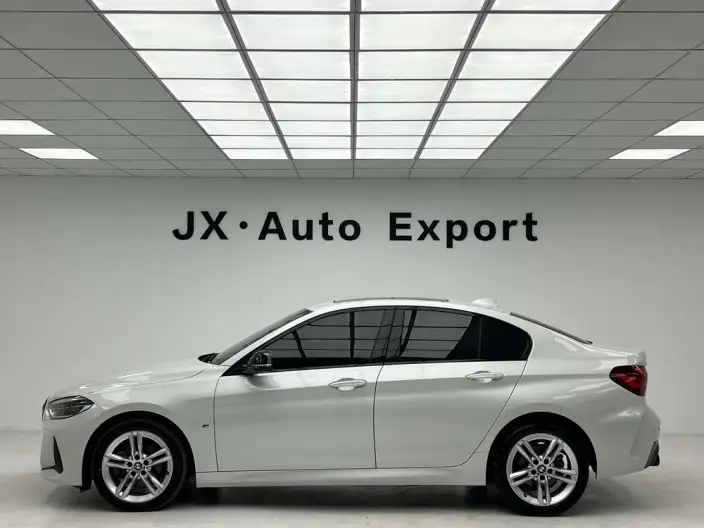 BMW 1 Series 2023 Model 120i M Sports Night Edition – фото 4