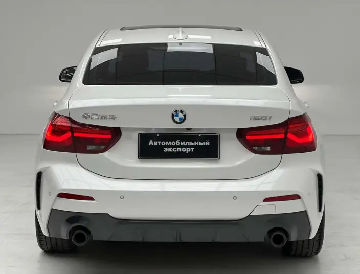 BMW 1 Series 2023 Model 120i M Sports Night Edition – фото 6