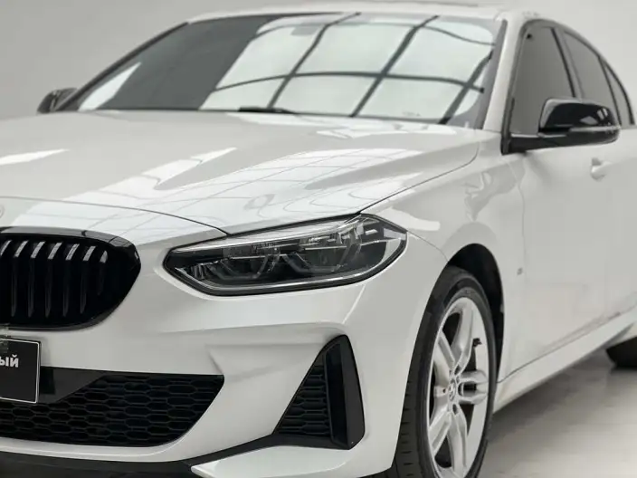 BMW 1 Series 2023 Model 120i M Sports Night Edition – фото 8