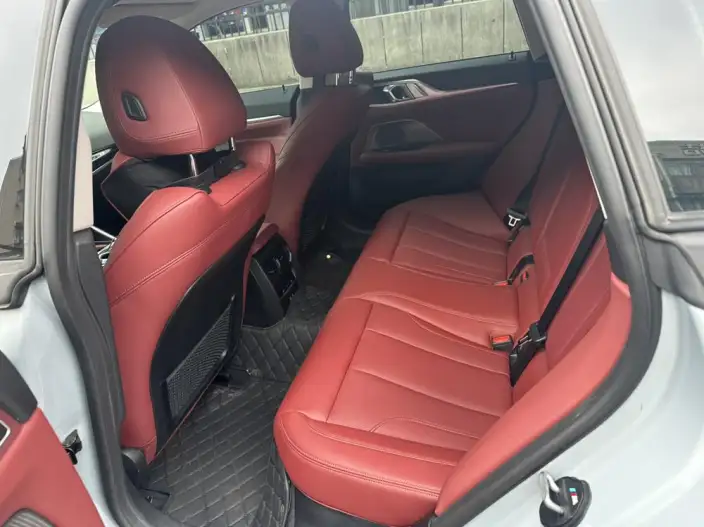 BMW i4 2023 Model eDrive35 – фото 8