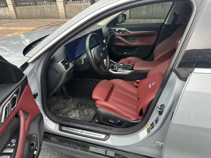 BMW i4 2023 Model eDrive35 – фото 9