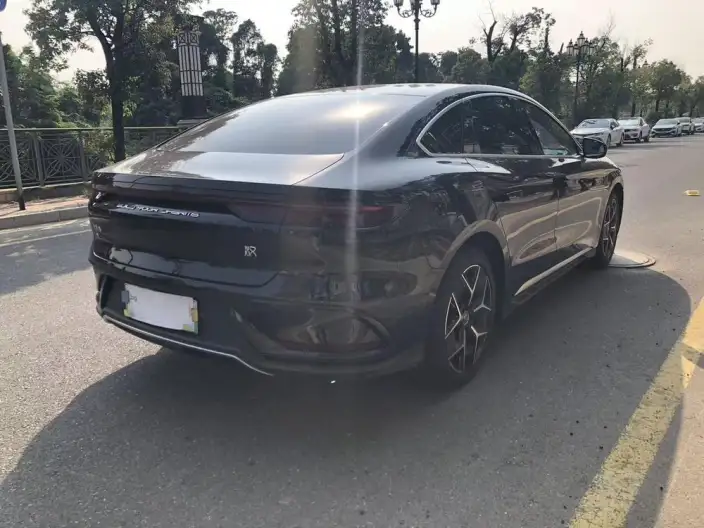 BYD Han EV 2024 Model Honor Edition 605KM Noble Model – фото 5