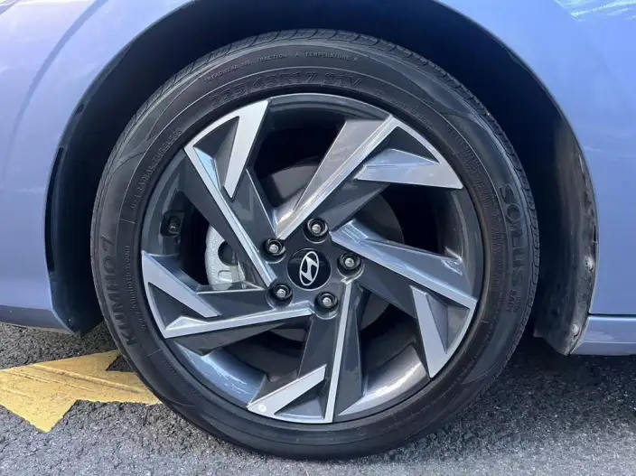 Hyundai Ioniq 2023 Model 1.5L CVT GLX Elite Edition – фото 6